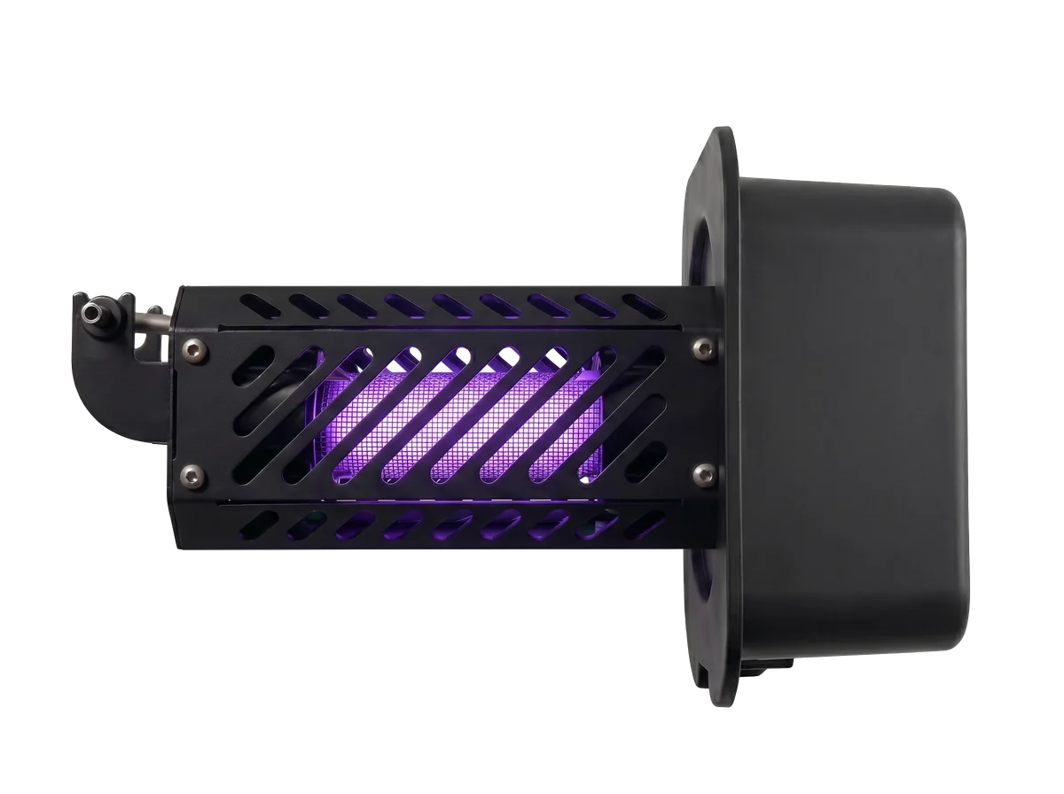 Maple Air UV reactor lamp module with purple slats